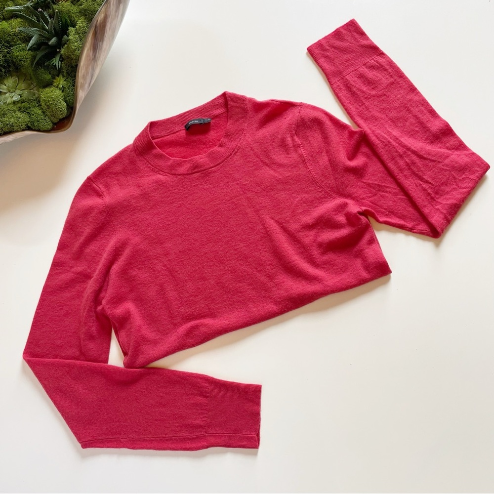 • Joseph Woman’s 100% Cashmere Fitted Crewneck Sweater • Flaw Noted •